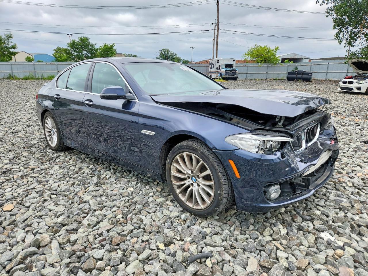 2015 BMW Seria 5 528i - zdjęcie 4