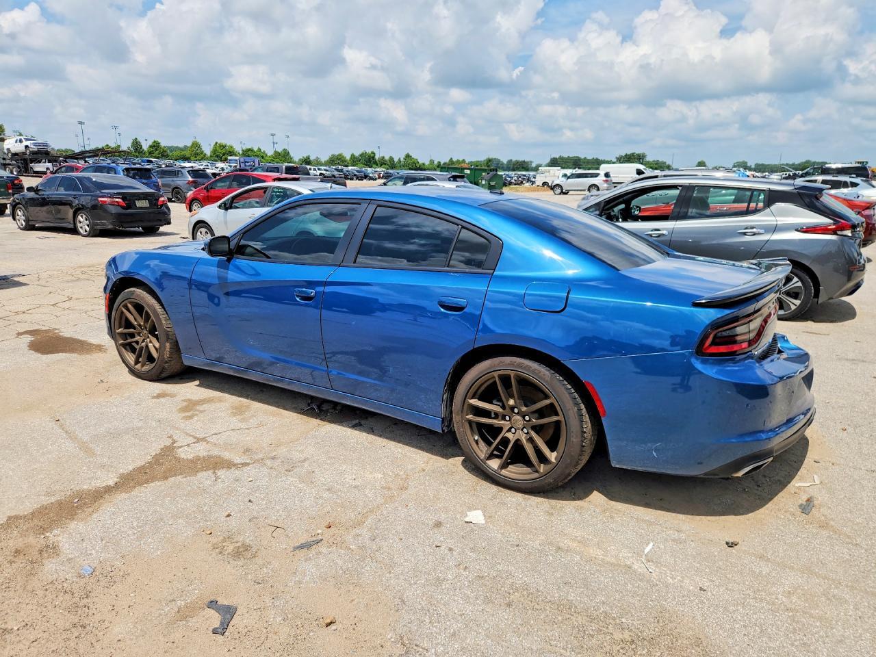 2022 Dodge Charger Sxt - zdjęcie 2