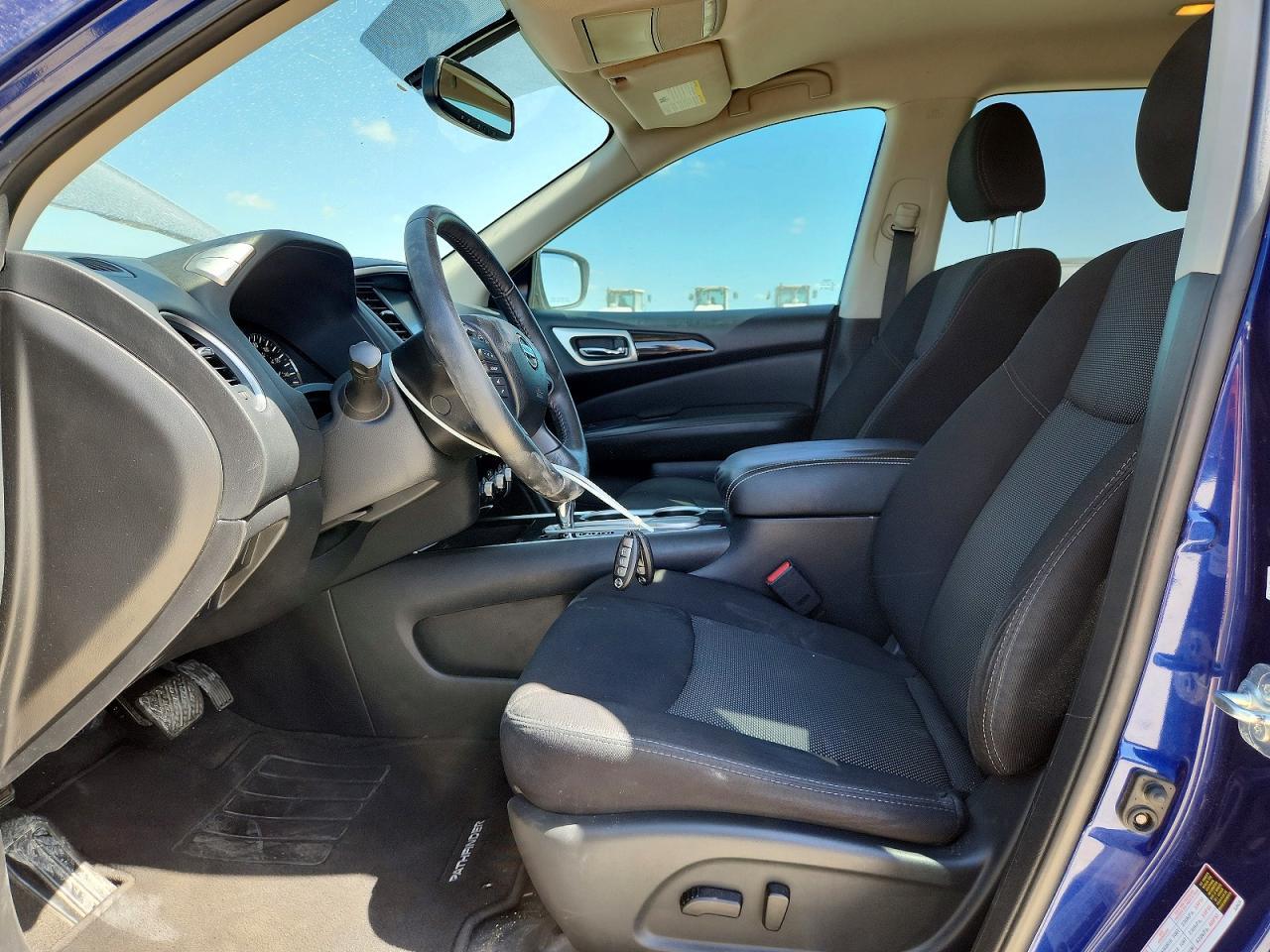 2020 Nissan Pathfinder Sv - zdjęcie 7