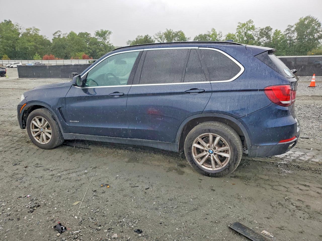2015 BMW X5 xDrive35D - zdjęcie 2