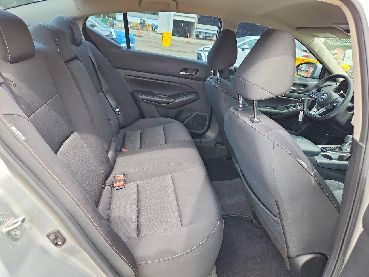 2022 Nissan Altima Sv - zdjęcie 10