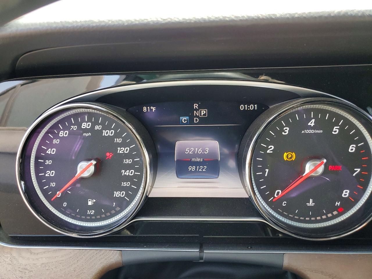 2019 Mercedes-Benz E 300 4Matic - zdjęcie 9
