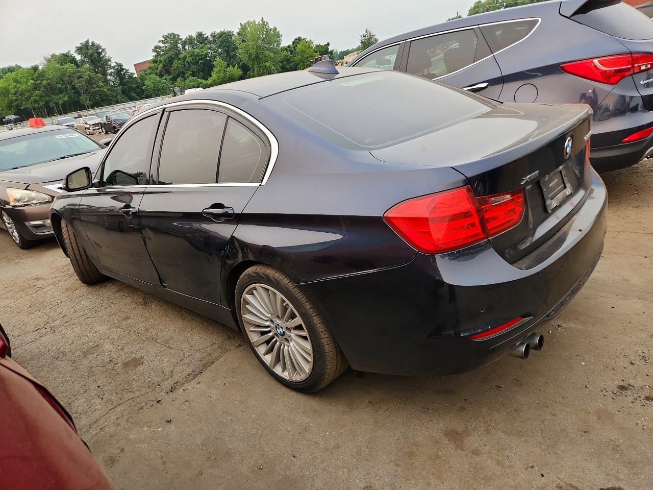 2014 BMW Seria 3 328i - zdjęcie 2