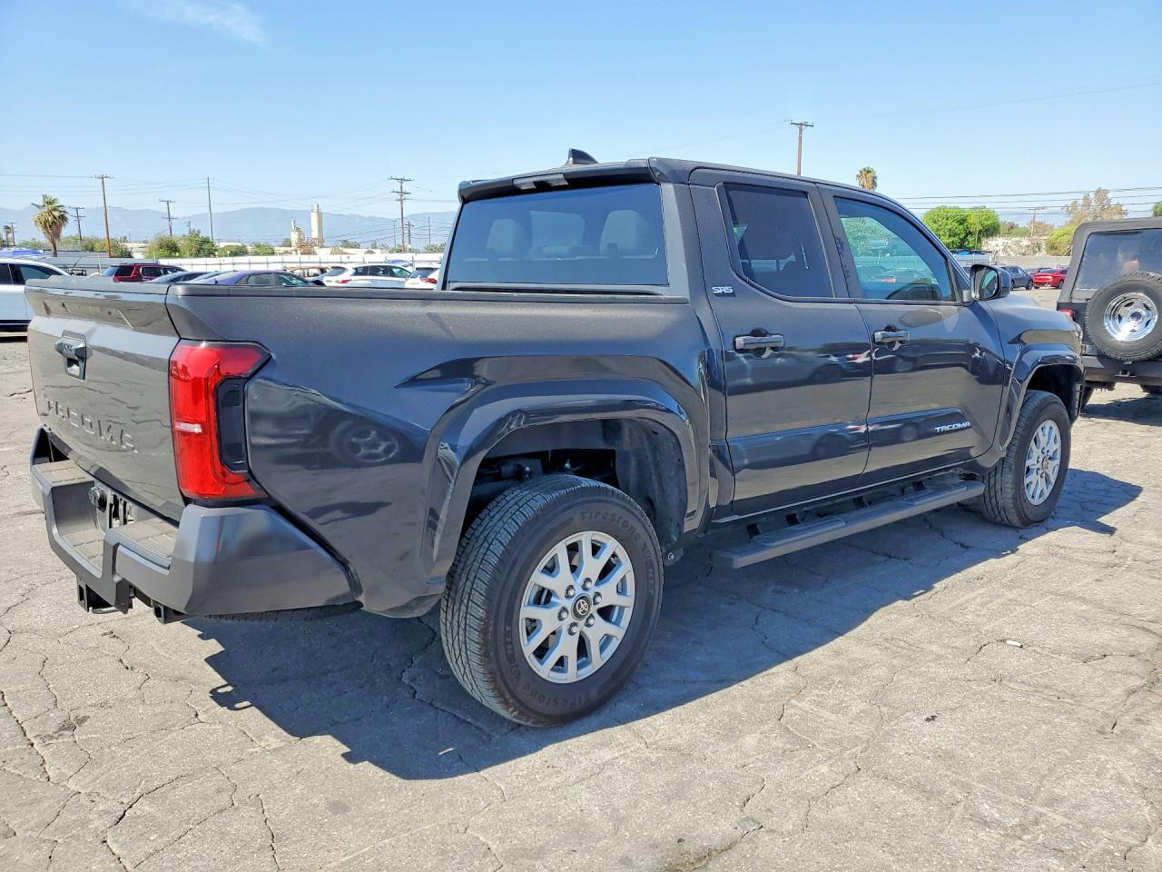 2025 Toyota Tacoma Sr5 - zdjęcie 3