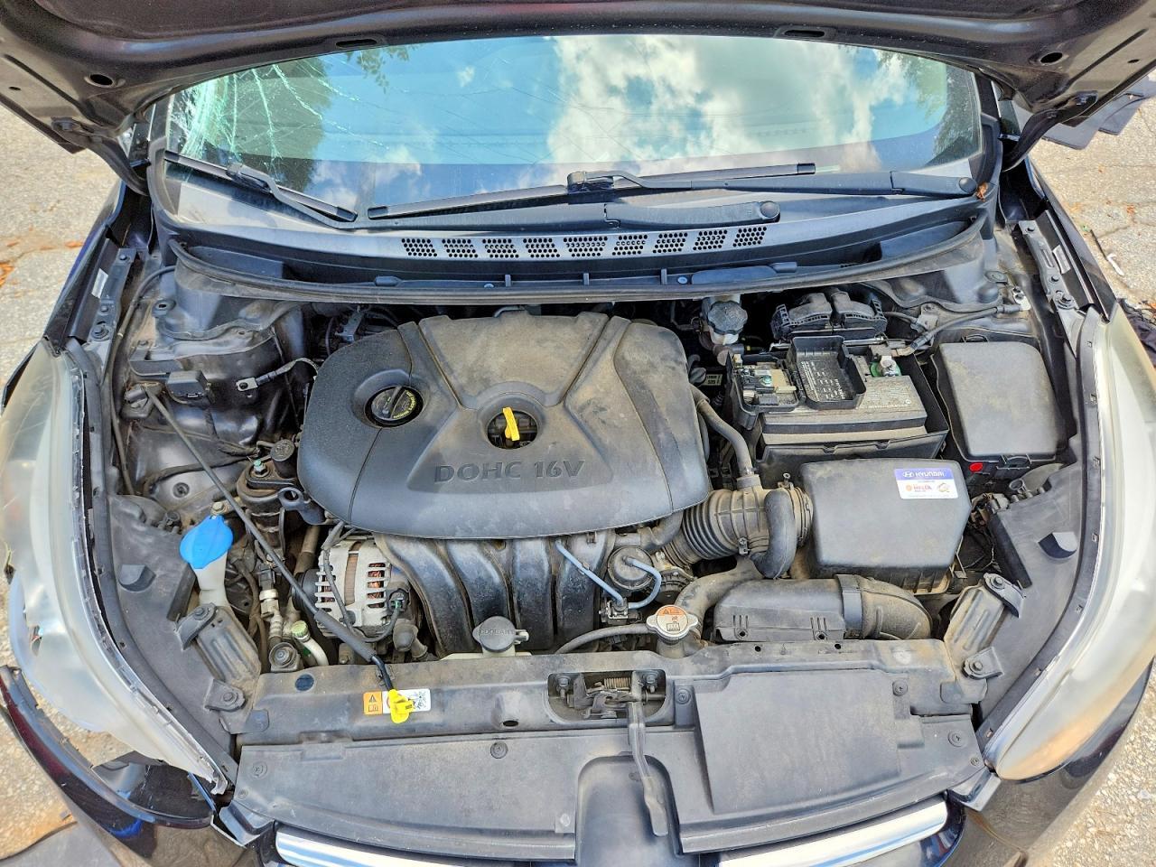2014 Hyundai Elantra Limited - zdjęcie 11