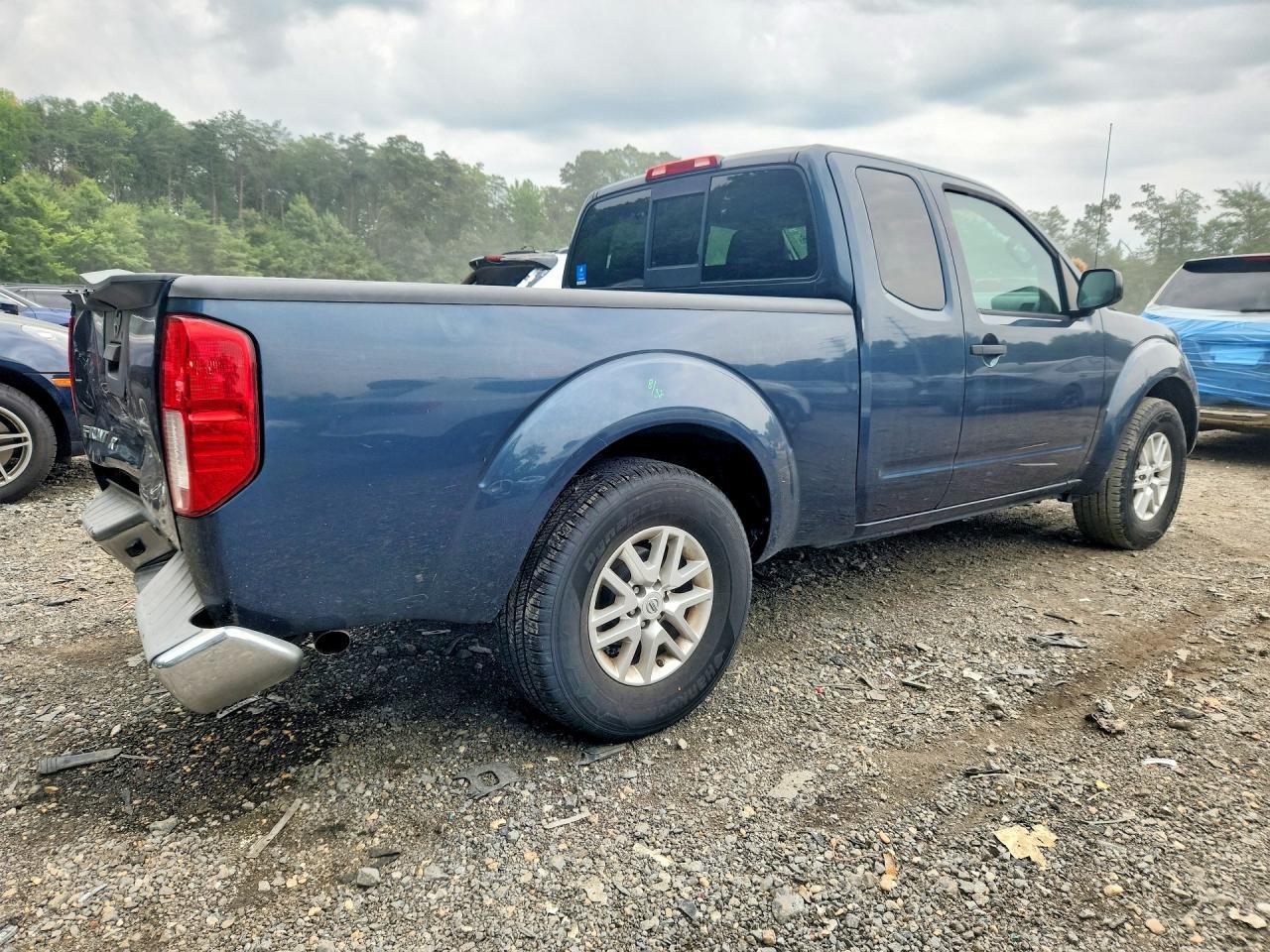 2015 Nissan Frontier Sv V6 - zdjęcie 3