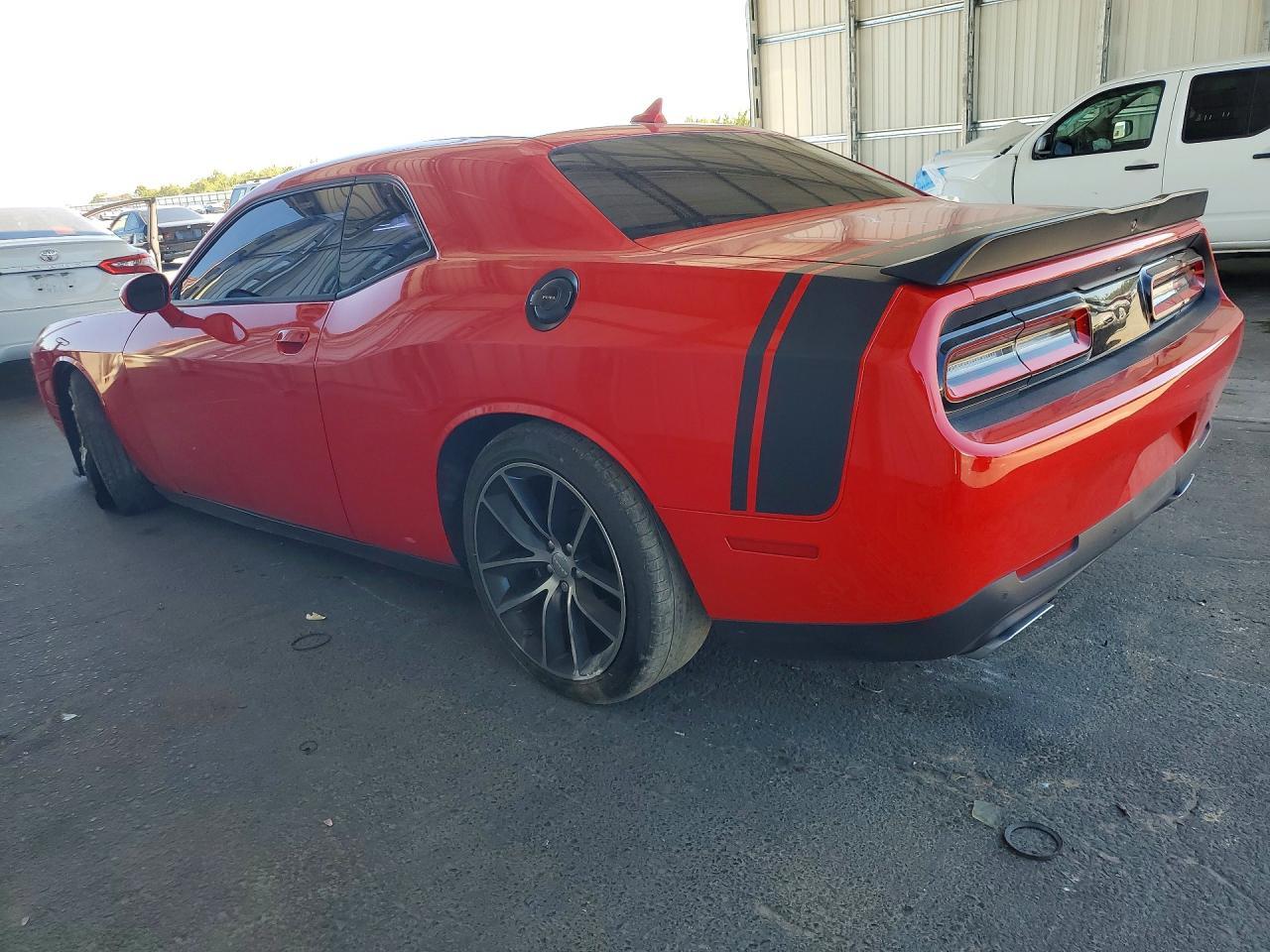 2016 Dodge Challenger R/T Scat Pack - zdjęcie 2