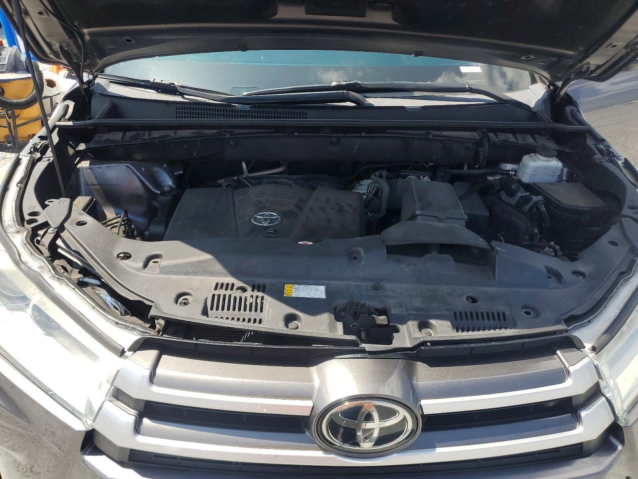 2019 Toyota Highlander Xle - zdjęcie 12