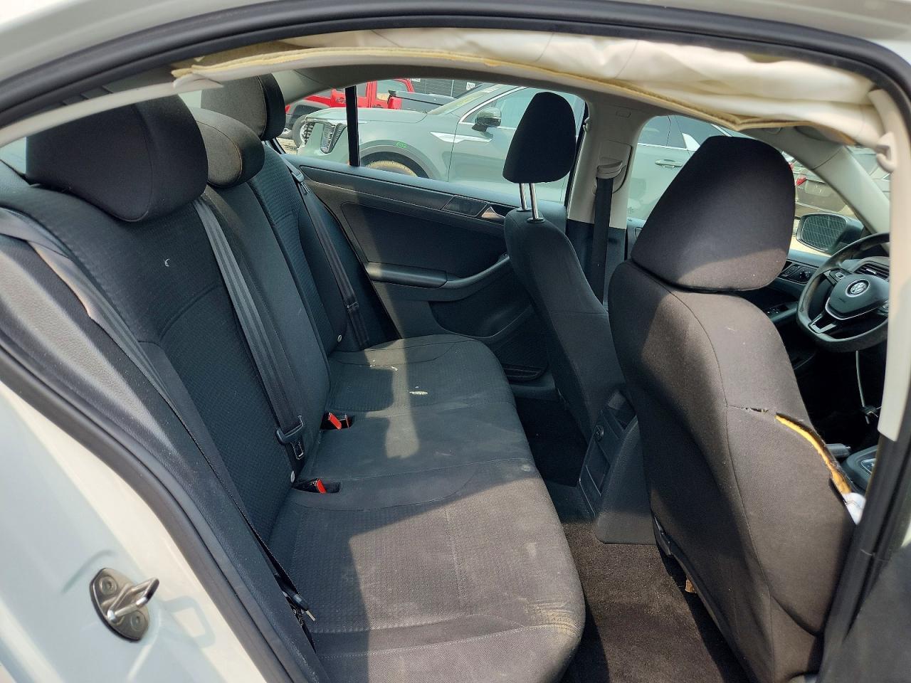 2016 Volkswagen Jetta S - zdjęcie 10