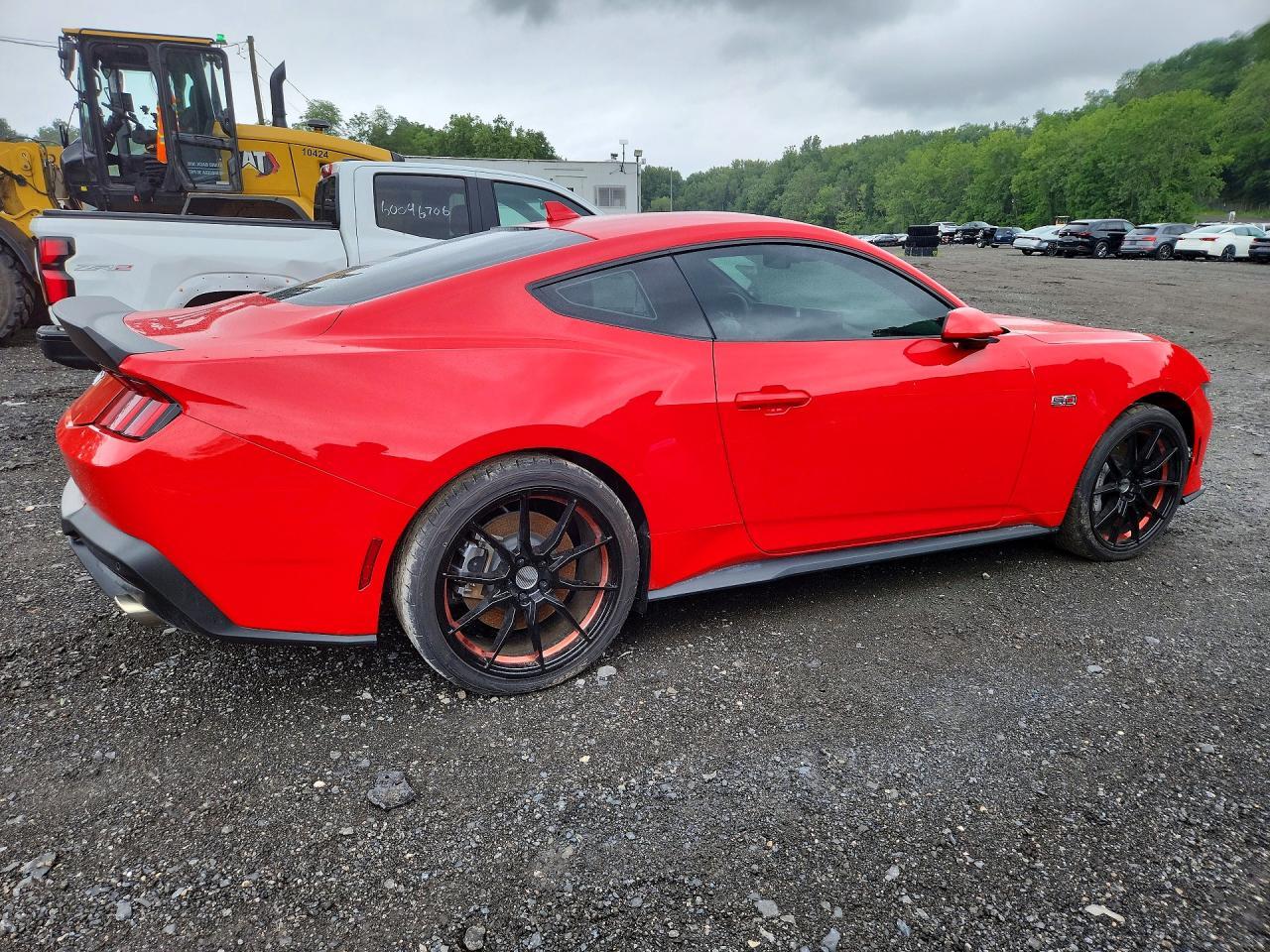 2024 Ford Mustang Gt - zdjęcie 3