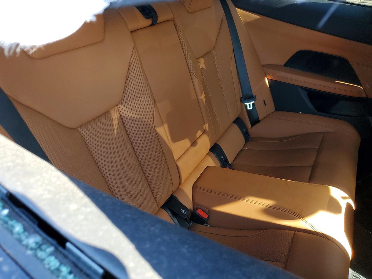 2025 BMW M440Xi - zdjęcie 10