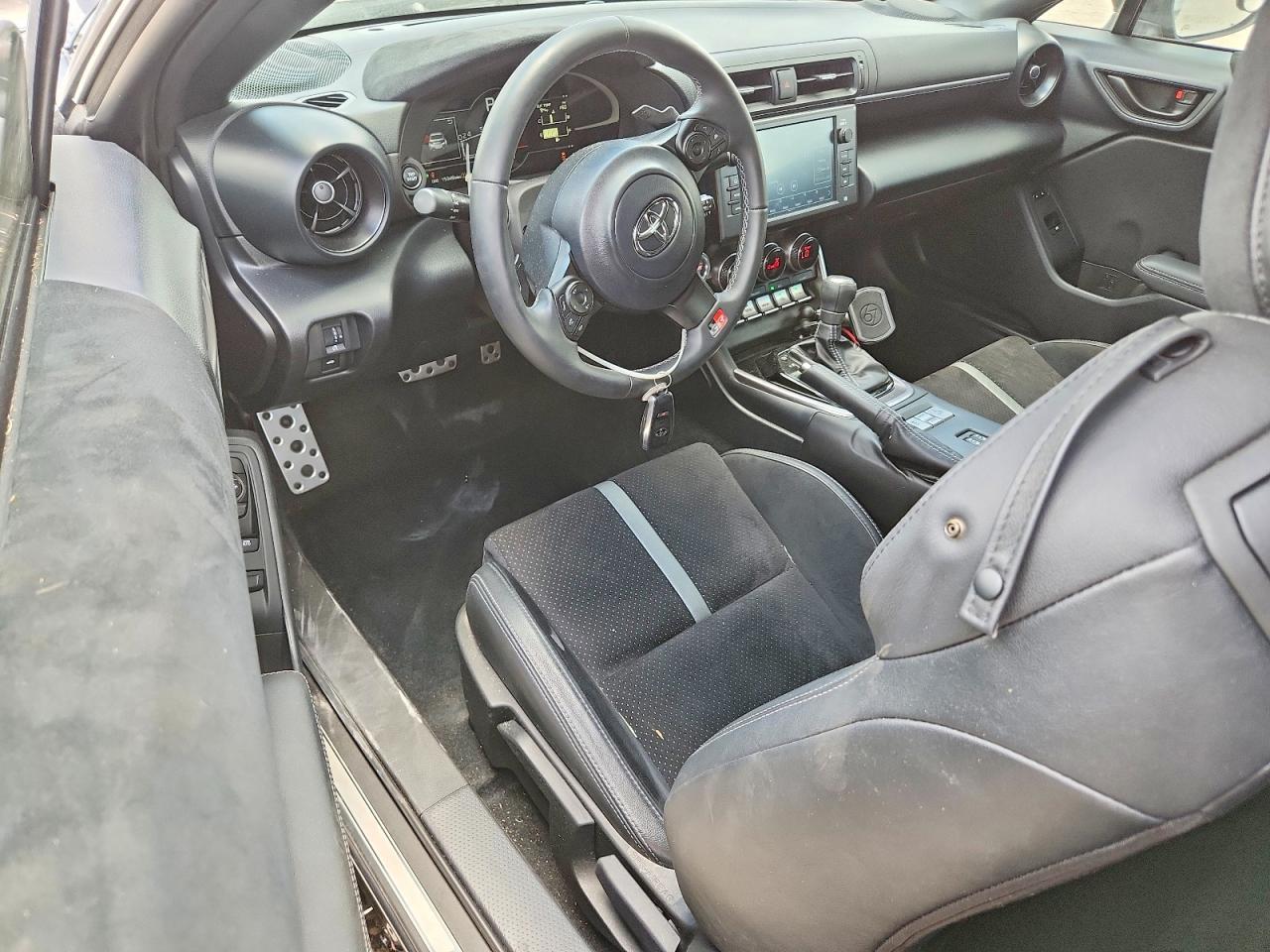 2025 Toyota Gr 86 Premium - zdjęcie 8