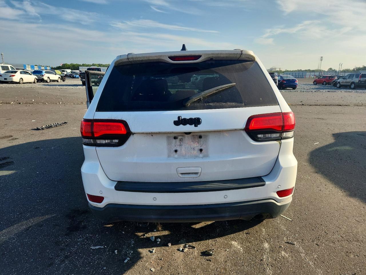 2019 Jeep Grand Cherokee Laredo - zdjęcie 6