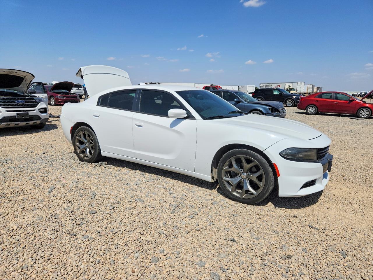 2015 Dodge Charger Sxt - zdjęcie 4