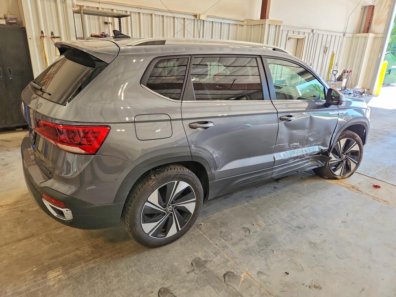 2024 Volkswagen Taos Se - zdjęcie 3