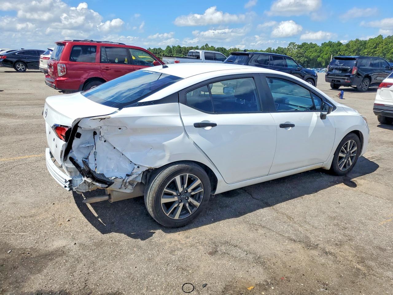 2025 Nissan Versa S - zdjęcie 3