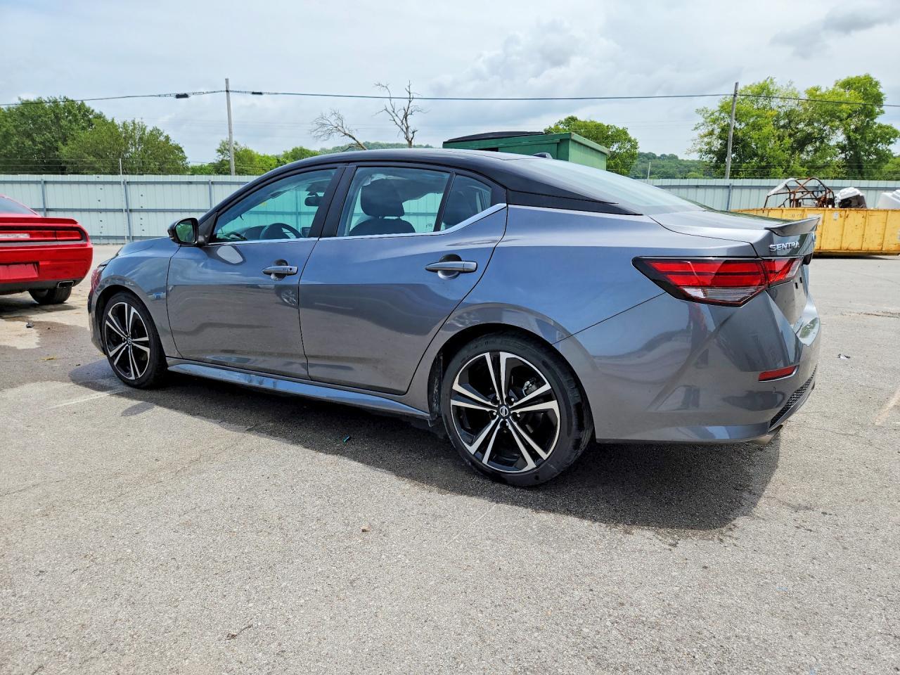 2021 Nissan Sentra Sr - zdjęcie 2