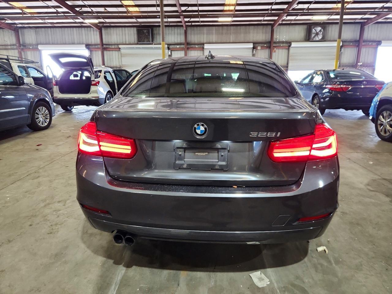 2014 BMW 328 I - zdjęcie 6