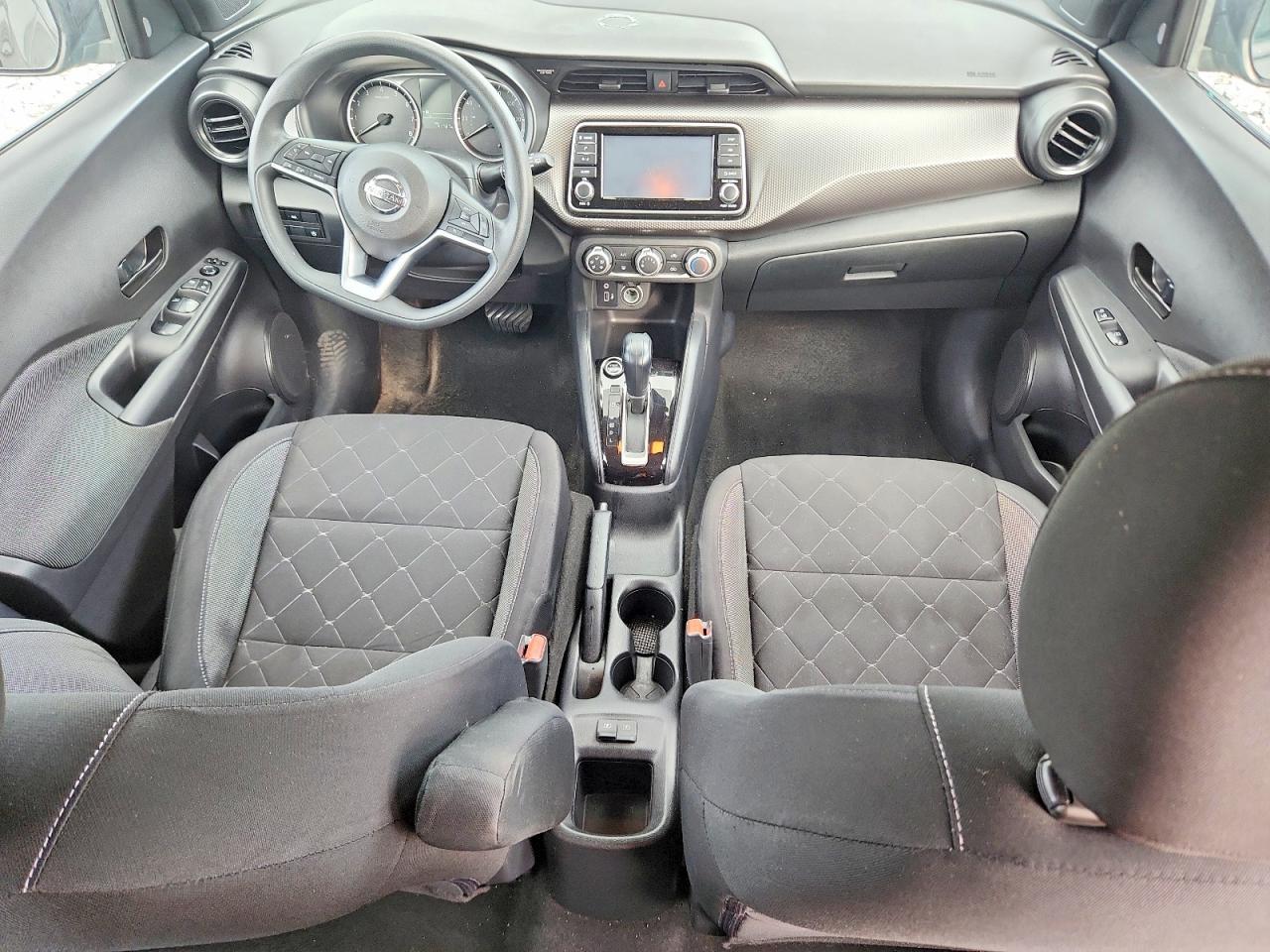 2020 Nissan Kicks S - zdjęcie 8