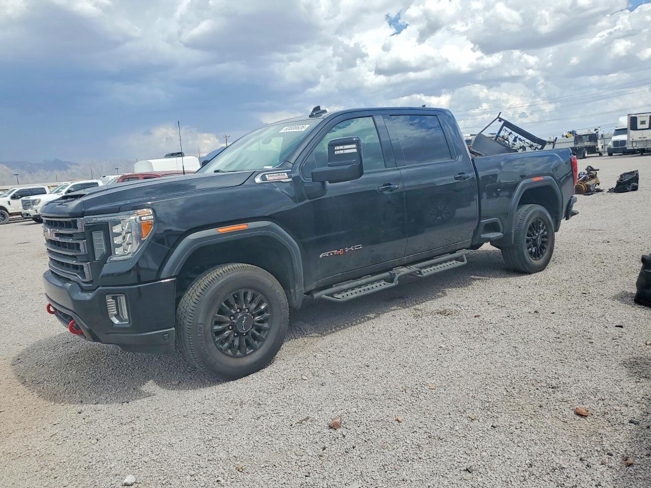2021 GMC Sierra K2500 At4 - zdjęcie główne