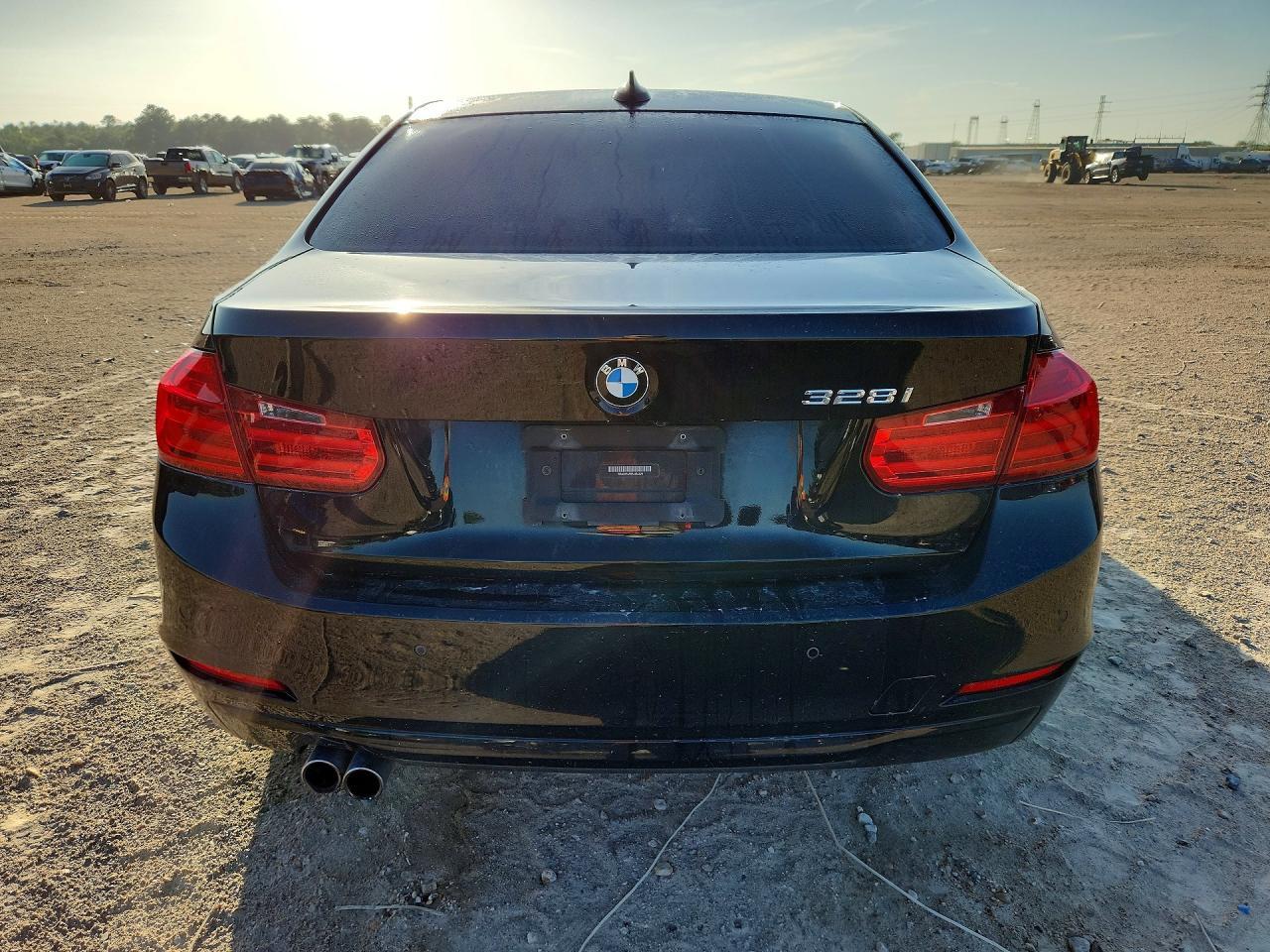 2014 BMW 328 I - zdjęcie 6