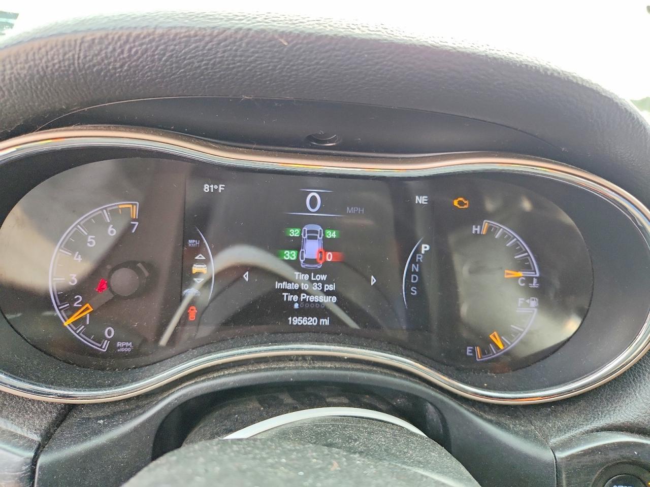 2014 Jeep Grand Cherokee - zdjęcie 9