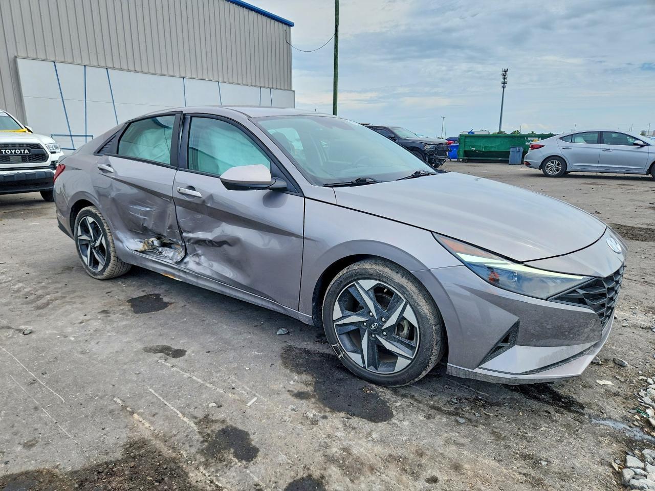 2023 Hyundai Elantra Sel - zdjęcie 4