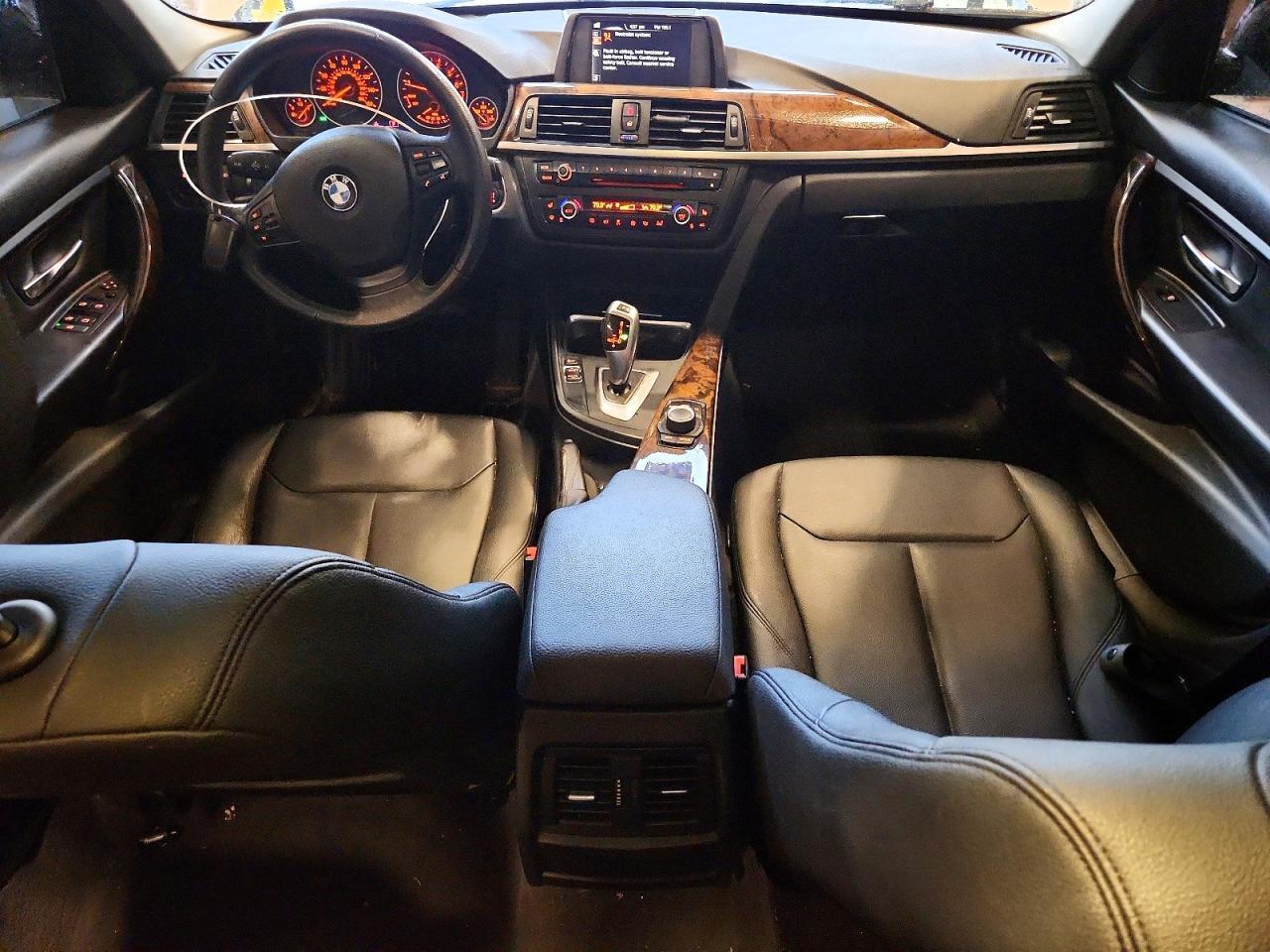 2015 BMW 320 I xDrive - zdjęcie 8
