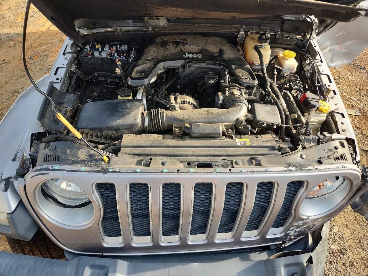 2018 Jeep Wrangler Unlimited Sahara - zdjęcie 12