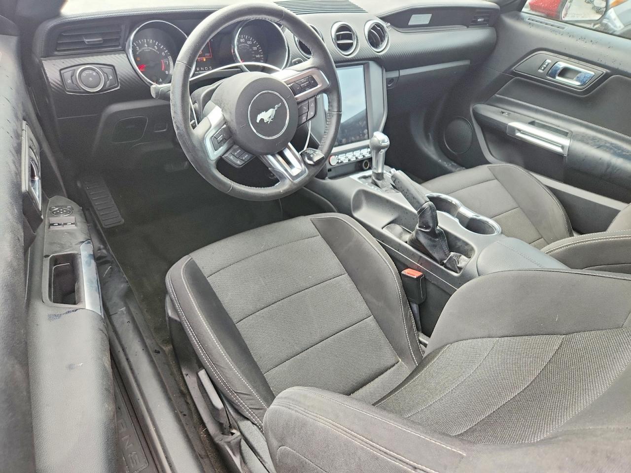 2017 Ford Mustang - zdjęcie 8