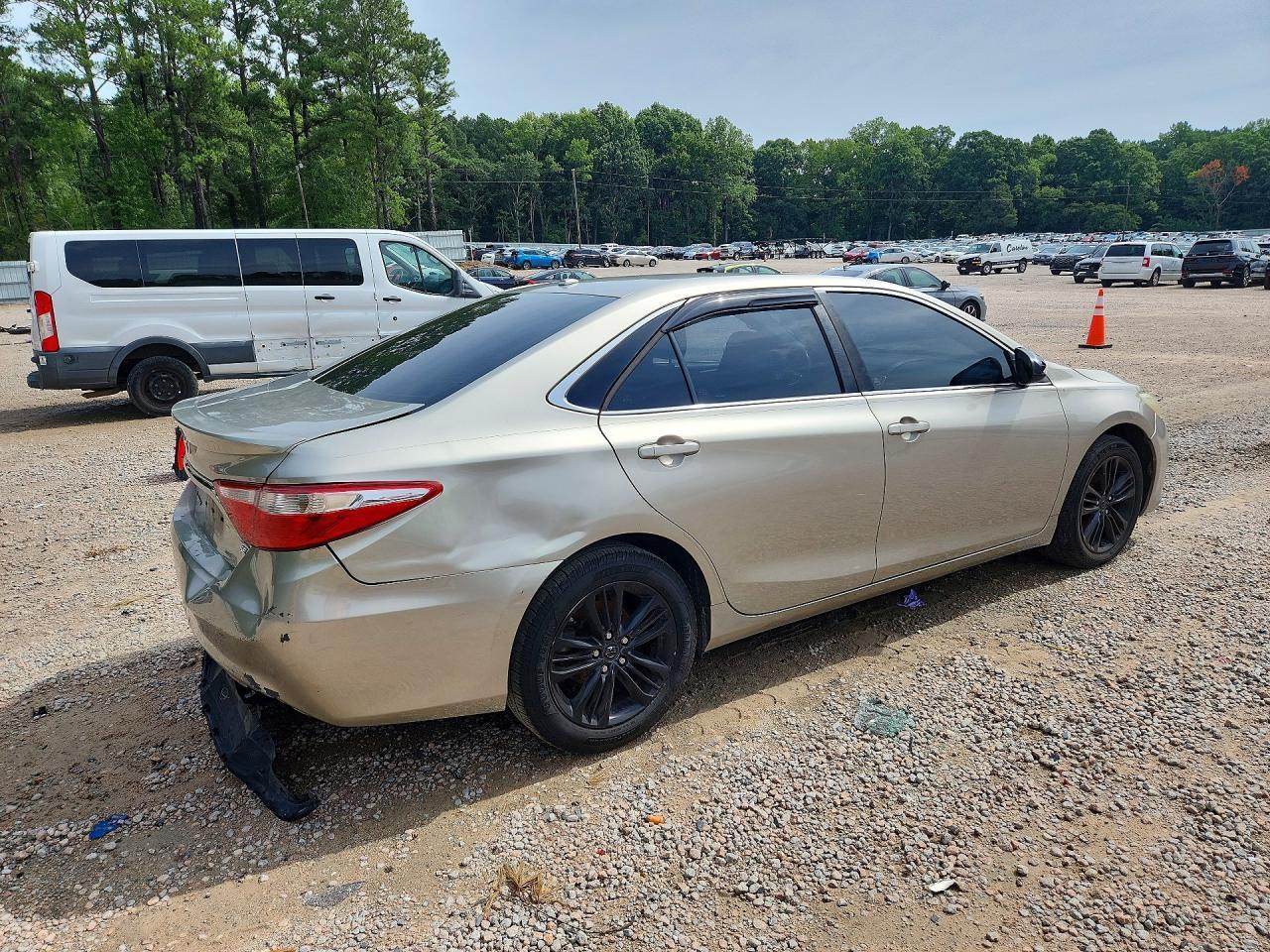 2015 Toyota Camry Se - zdjęcie 3
