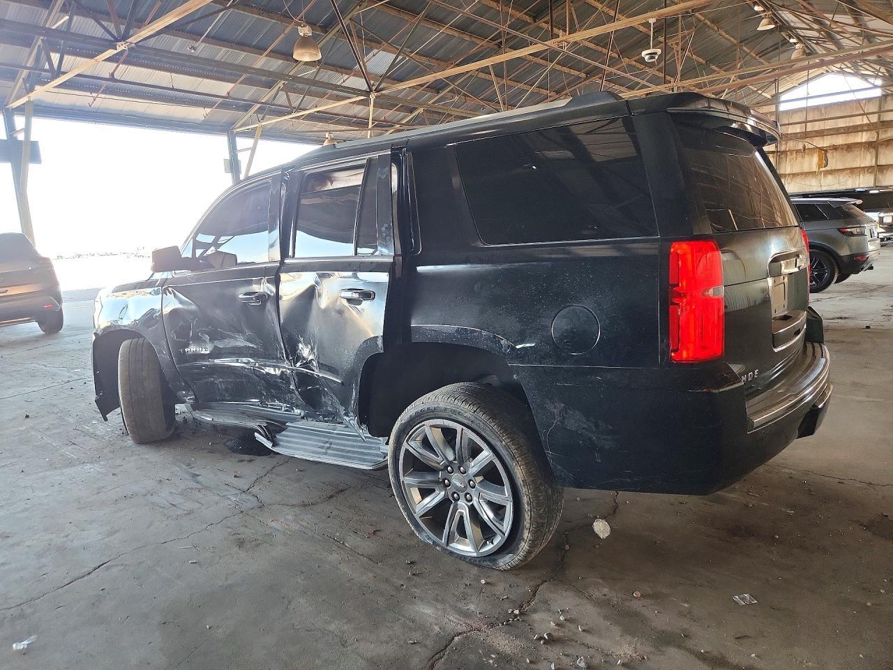 2015 Chevrolet Tahoe C1500 Ltz - zdjęcie 2