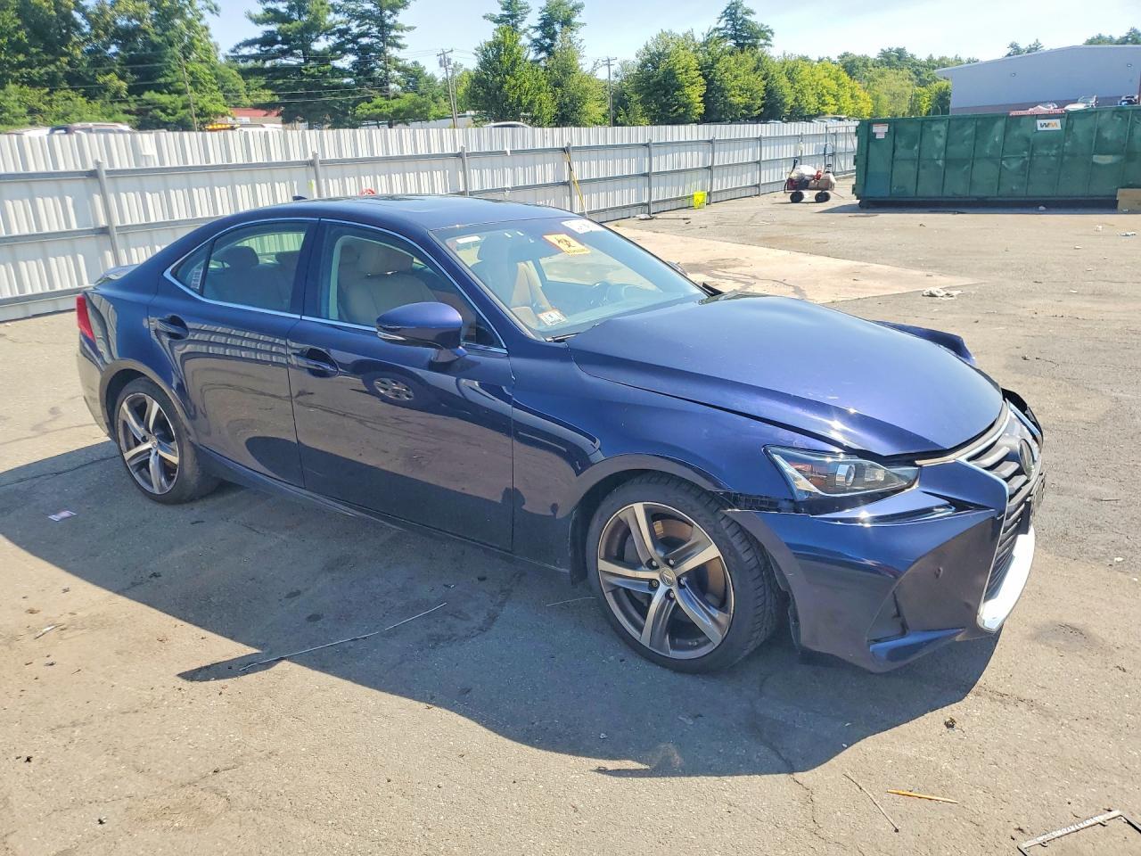 2018 Lexus Is 300 - zdjęcie 4