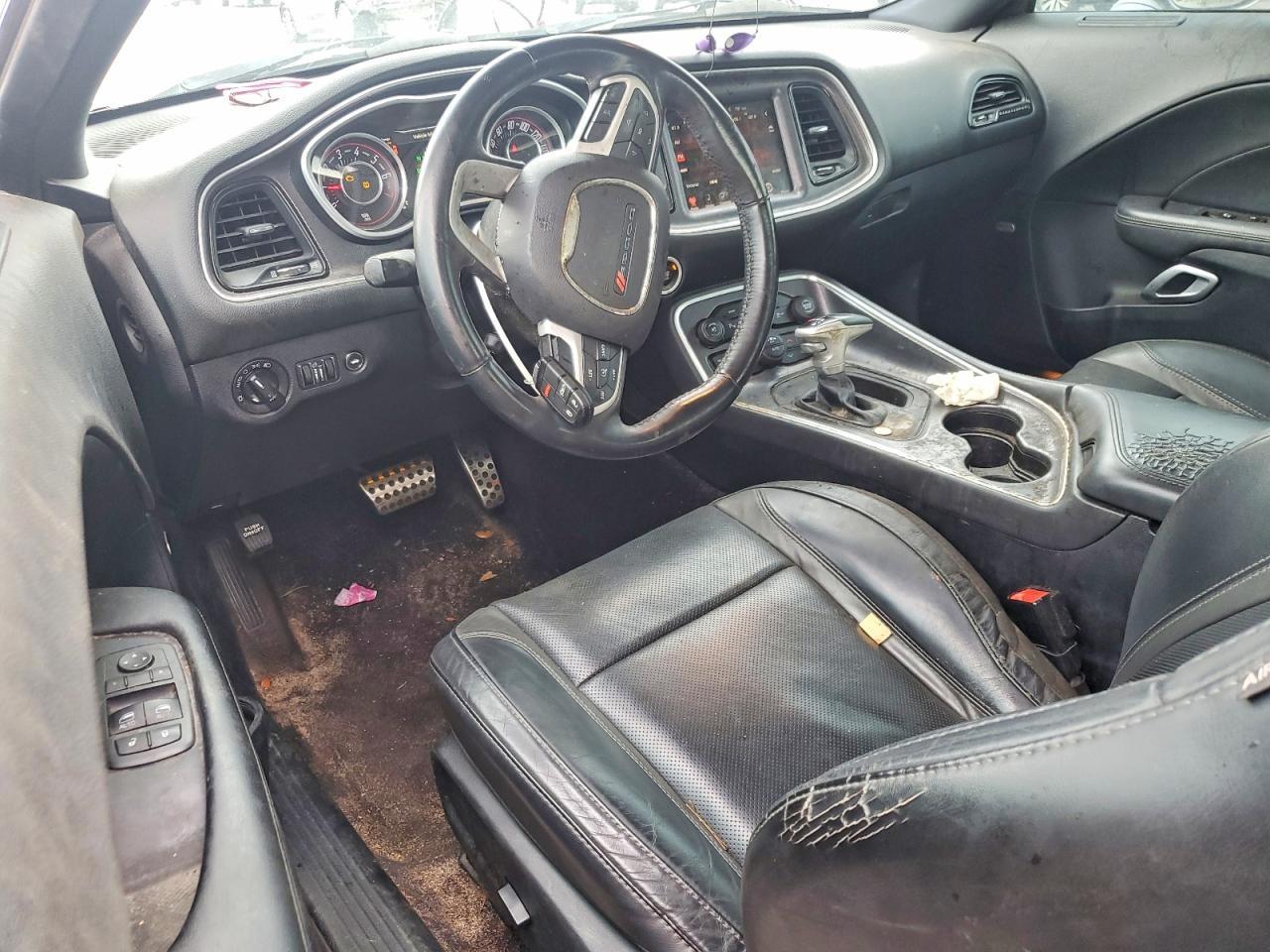2016 Dodge Challenger Sxt - zdjęcie 8