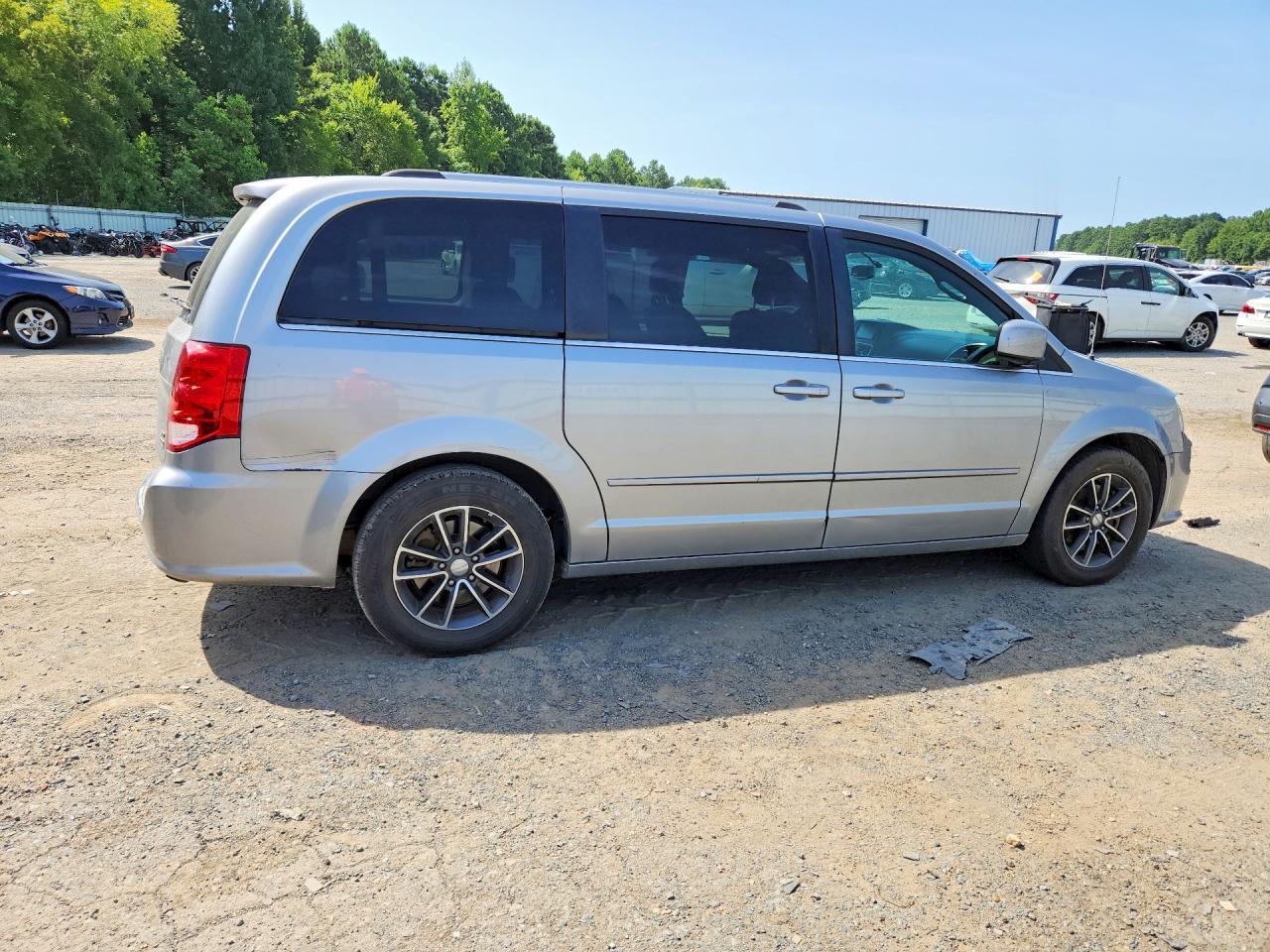 2017 Dodge Grand Caravan Sxt - zdjęcie 3