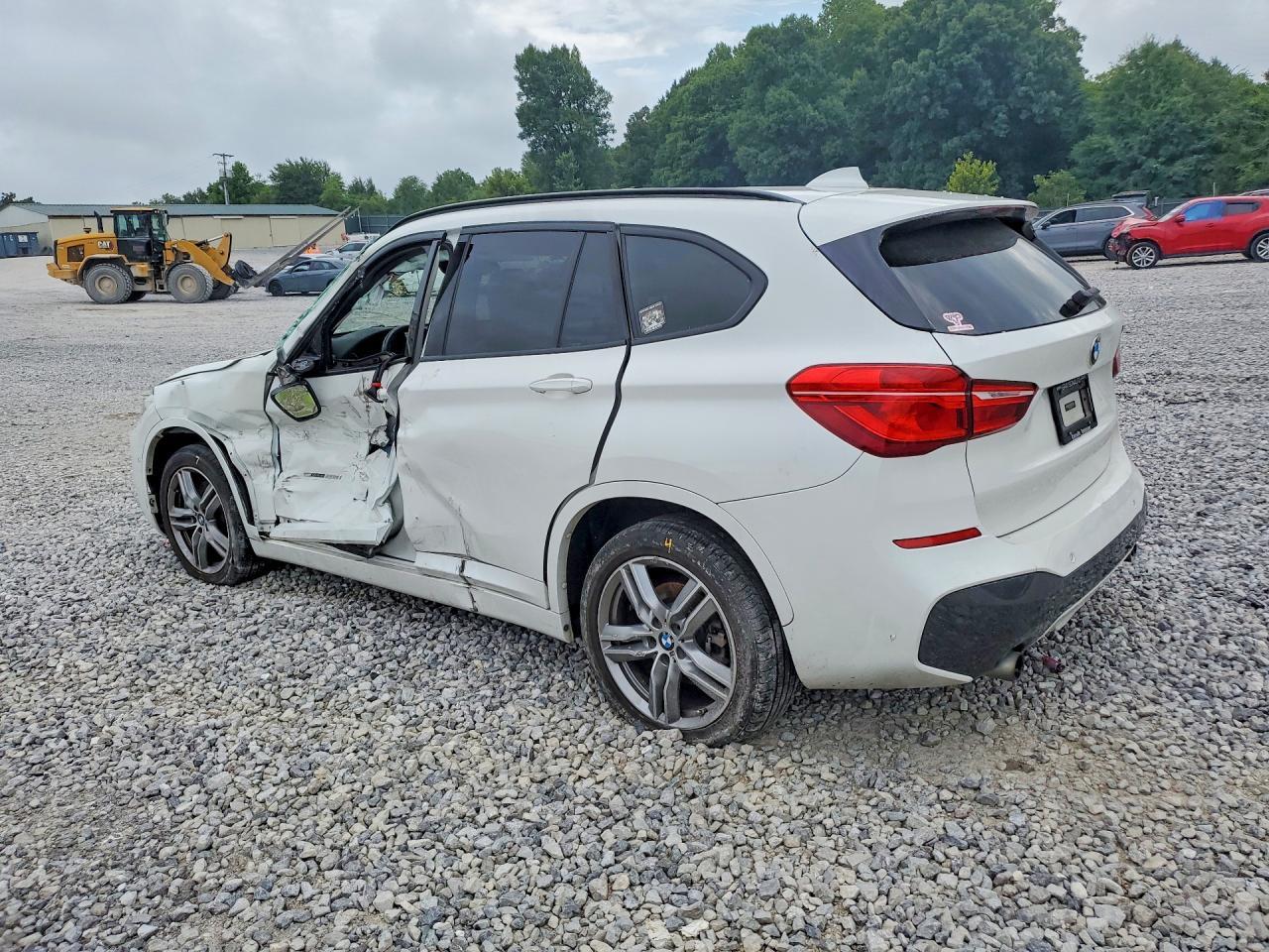 2017 BMW X1 Sdrive28I - zdjęcie 2