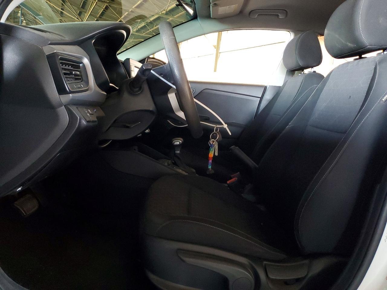 2019 Kia Rio S - zdjęcie 7