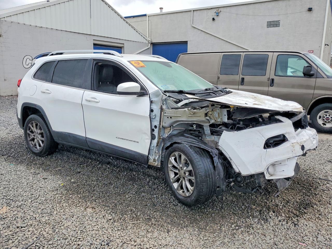 2015 Jeep Cherokee Latitude - zdjęcie 4