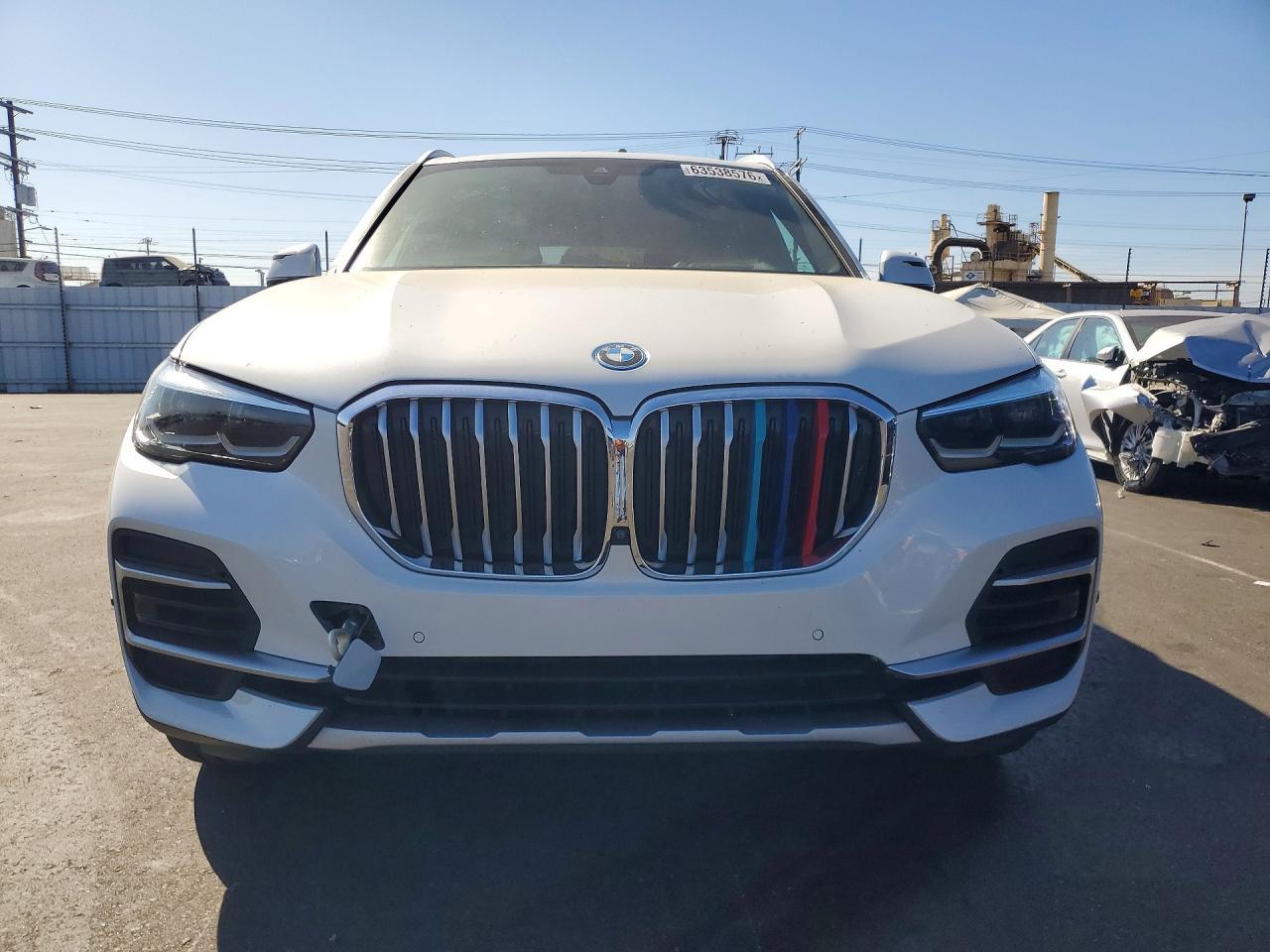 2022 BMW X5 xDrive45E - zdjęcie 5