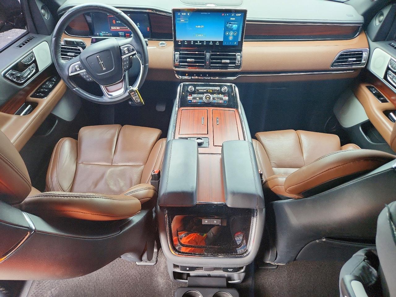 2022 Lincoln Navigator Reserve - zdjęcie 8