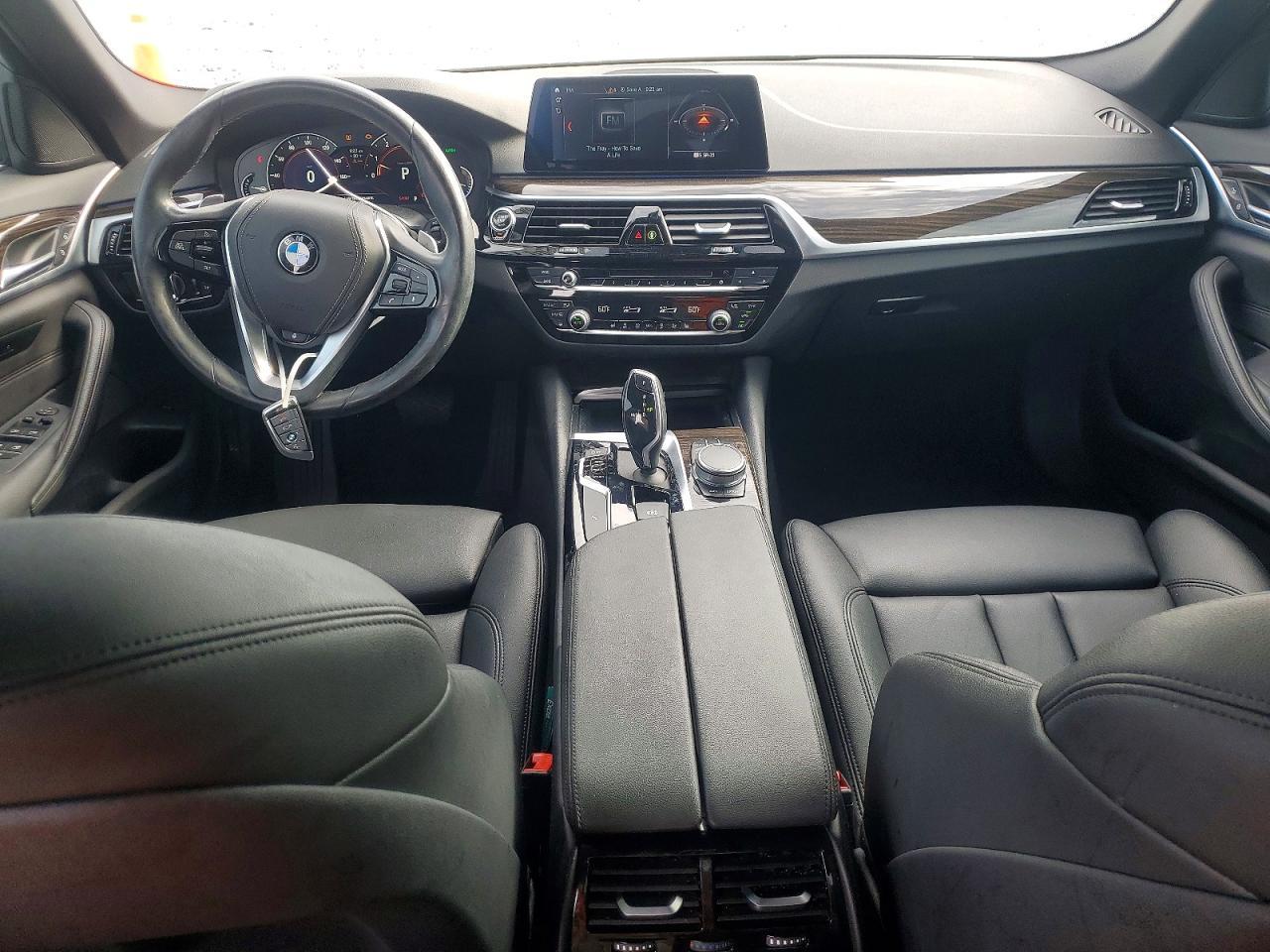 2019 BMW 530 Xi - zdjęcie 8
