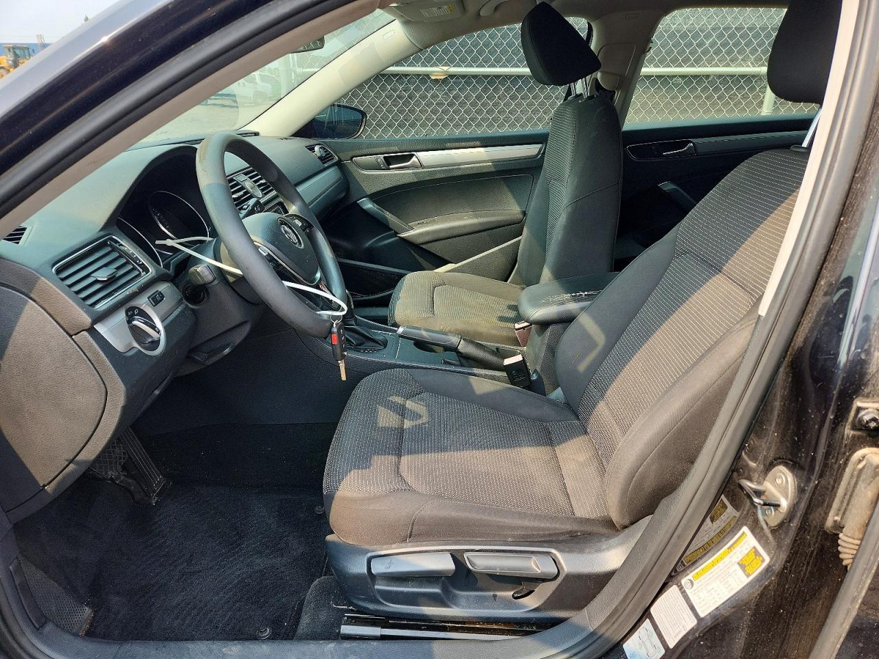 2017 Volkswagen Passat S - zdjęcie 7
