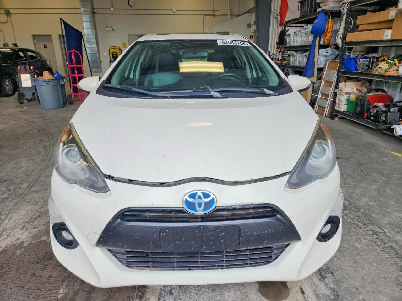 2015 Toyota Prius C One - zdjęcie 5