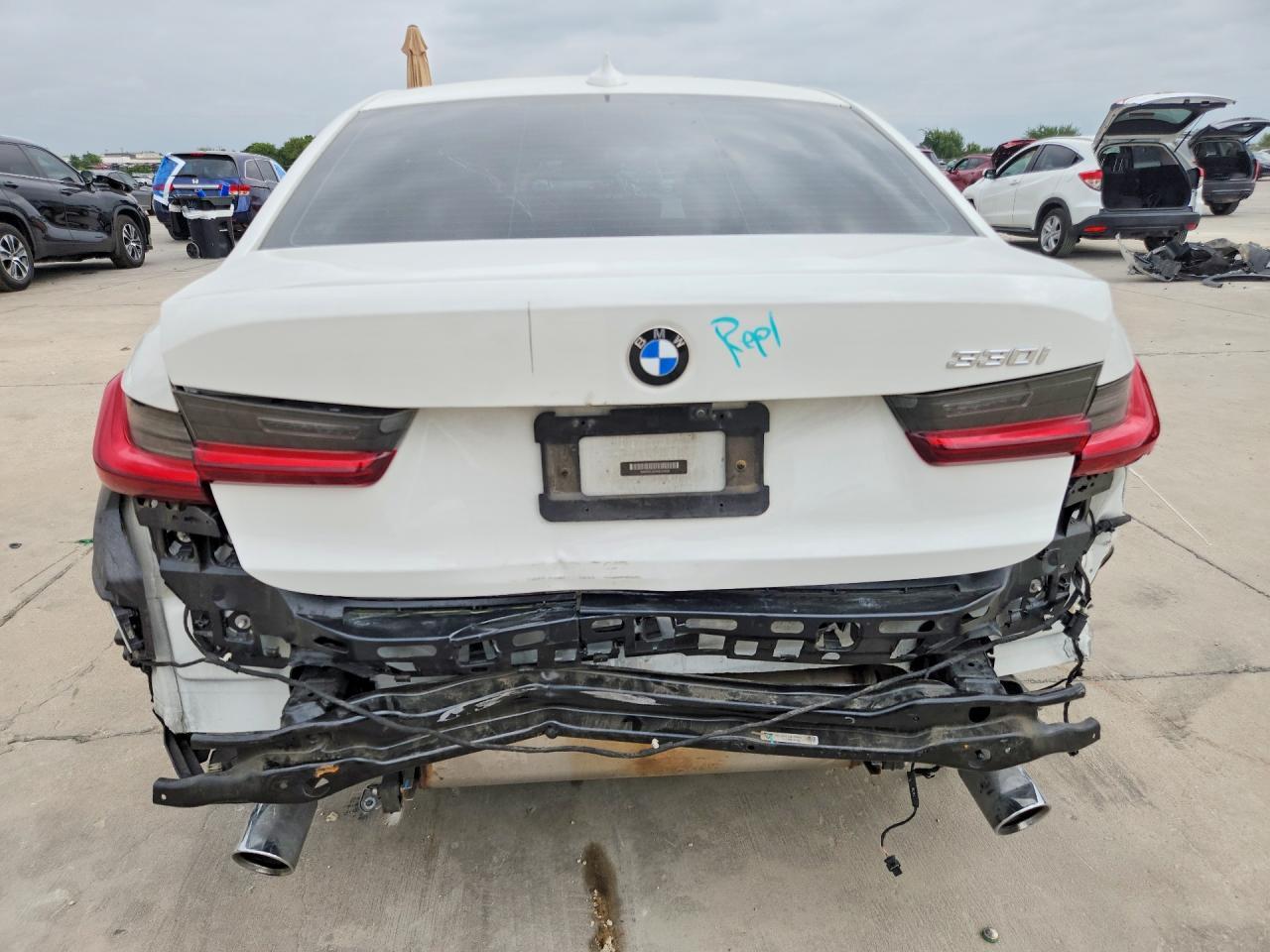2022 BMW 330I - zdjęcie 6