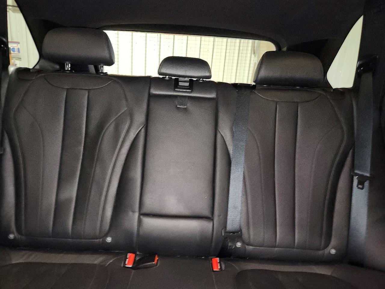 2016 BMW X5 xDrive35I - zdjęcie 10