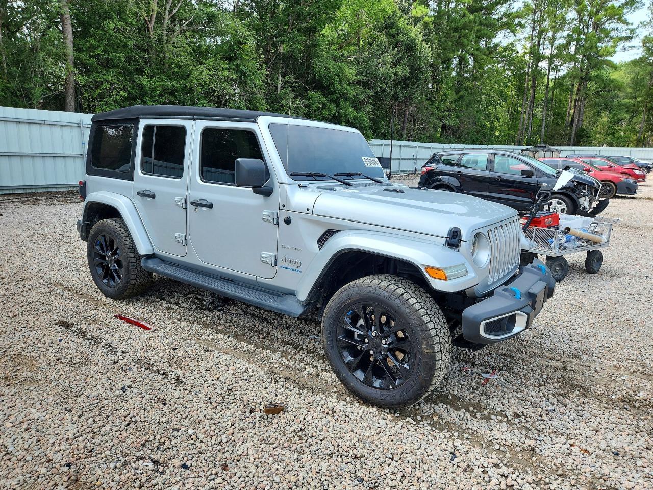 2023 Jeep Wrangler Sahara 4Xe - zdjęcie 4