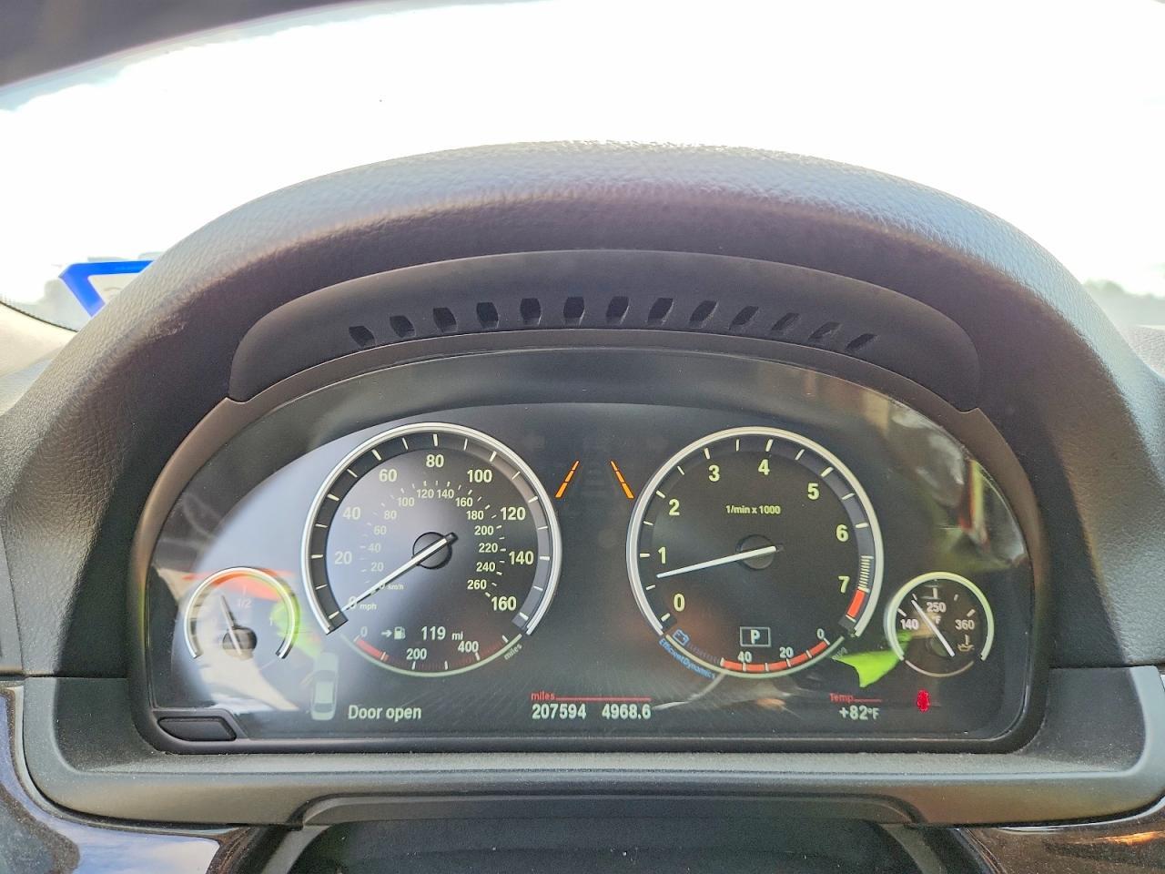 2014 BMW 535 I - zdjęcie 9