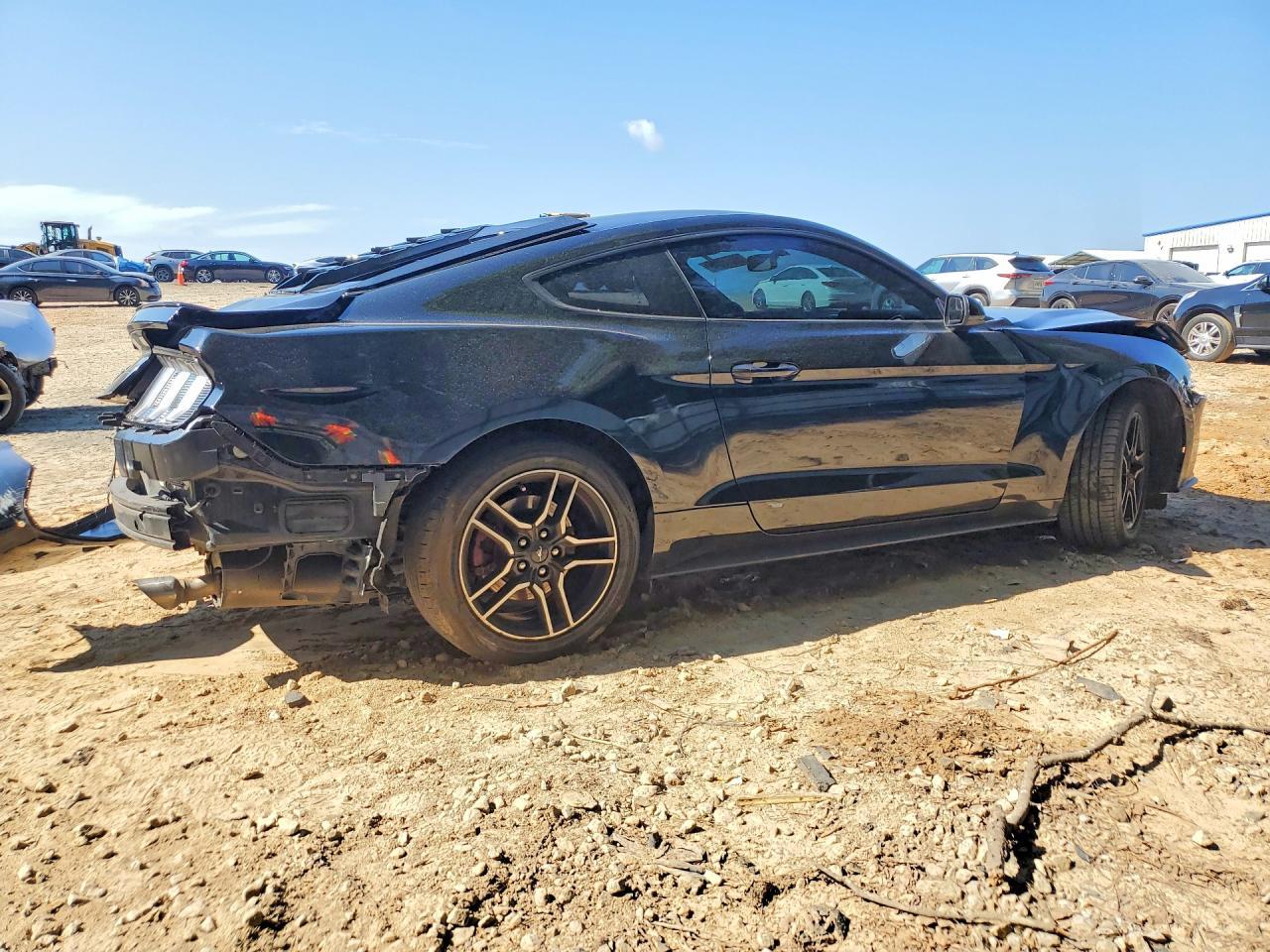 2020 Ford Mustang - zdjęcie 3