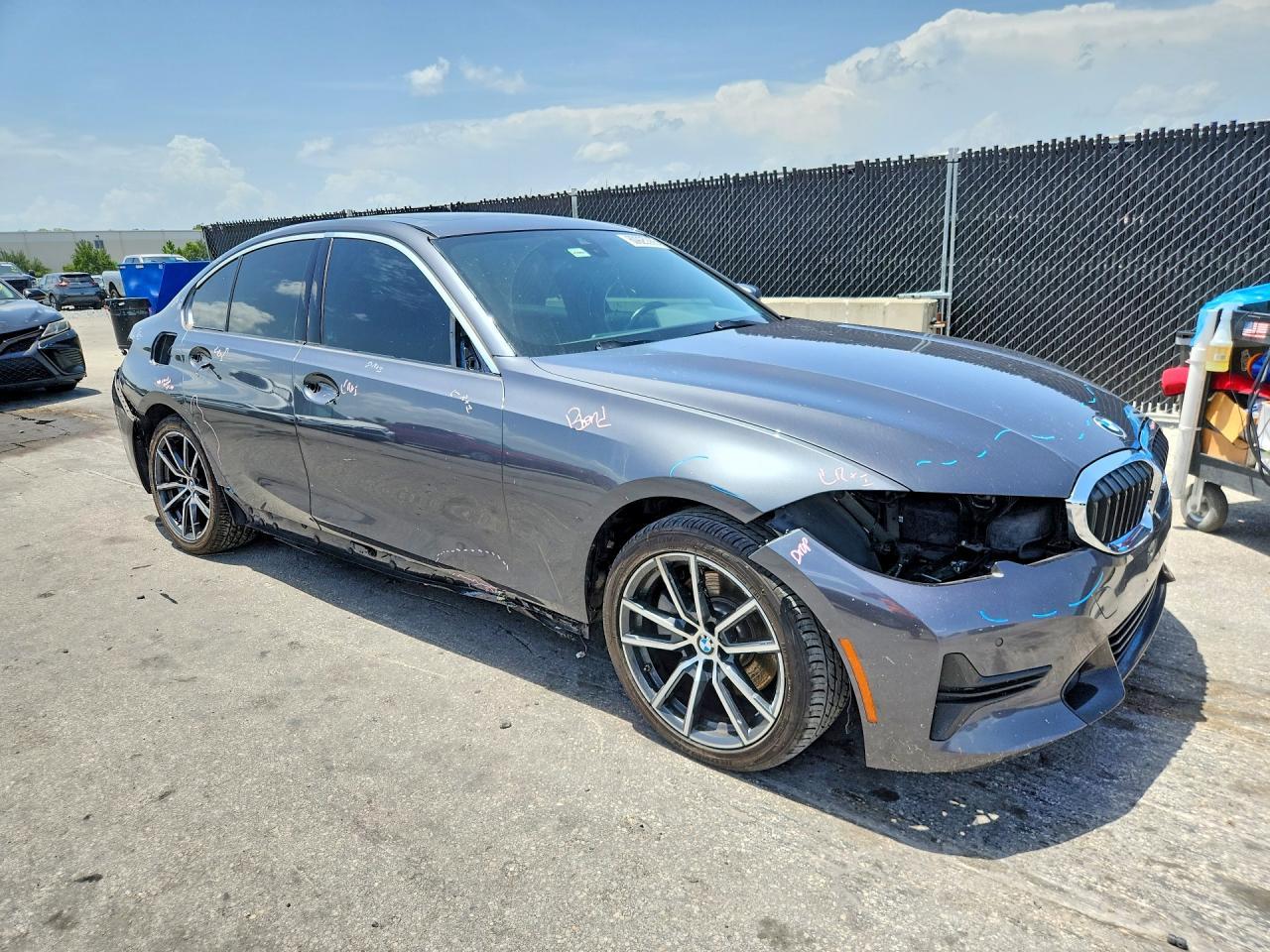 2019 BMW Seria 3 330i - zdjęcie 4