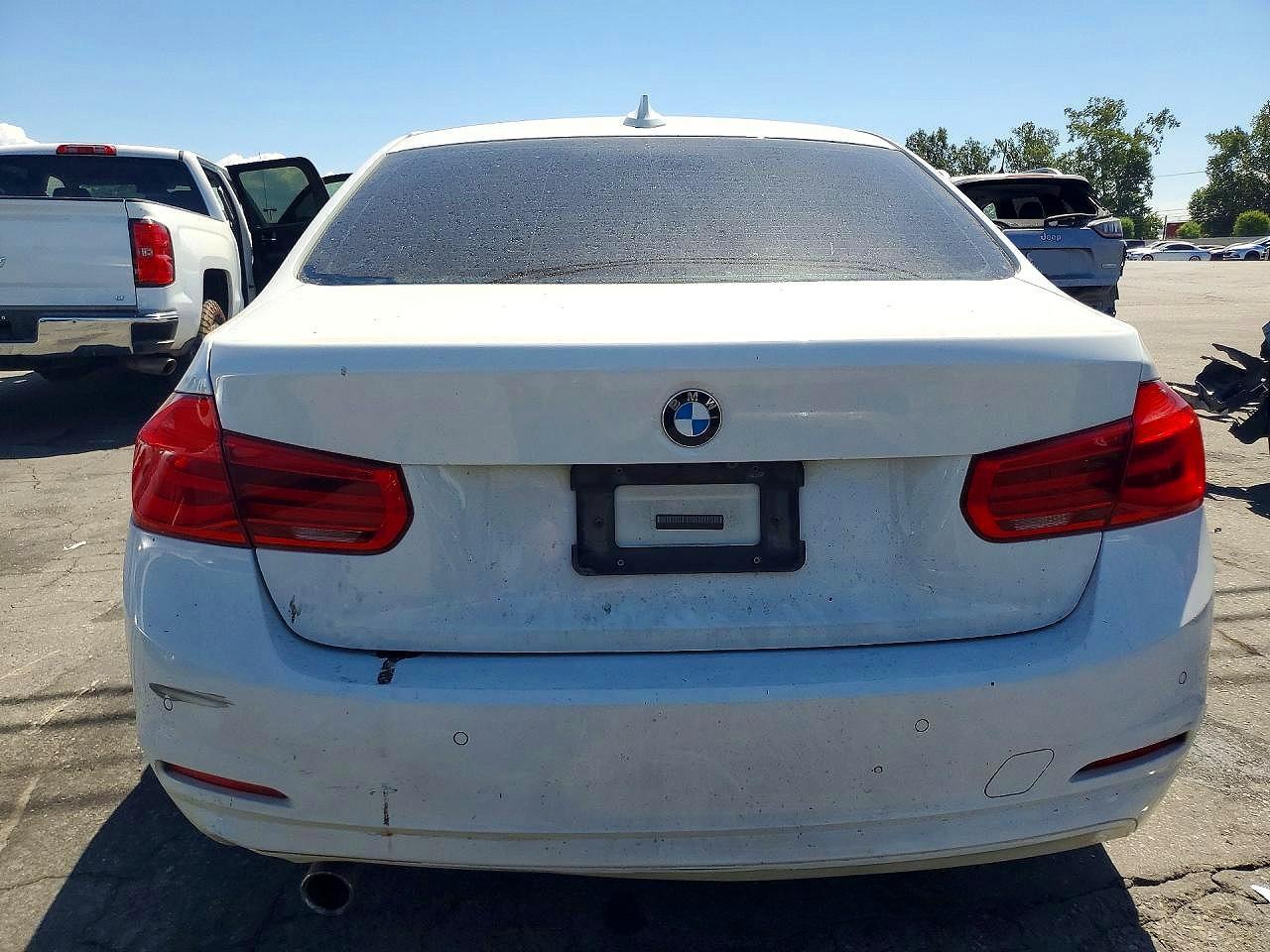 2017 BMW 320 I - zdjęcie 6
